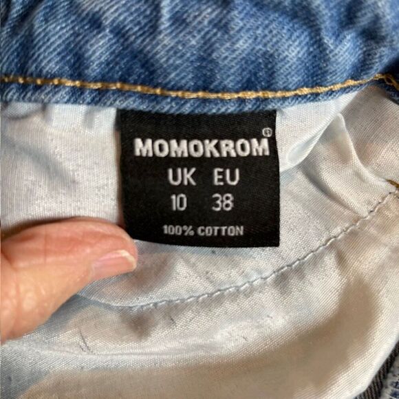 MOMOKROM Women's Distressed Frayed Cropped Jeans Medium Wash Size 8 - Picture 8 of 9